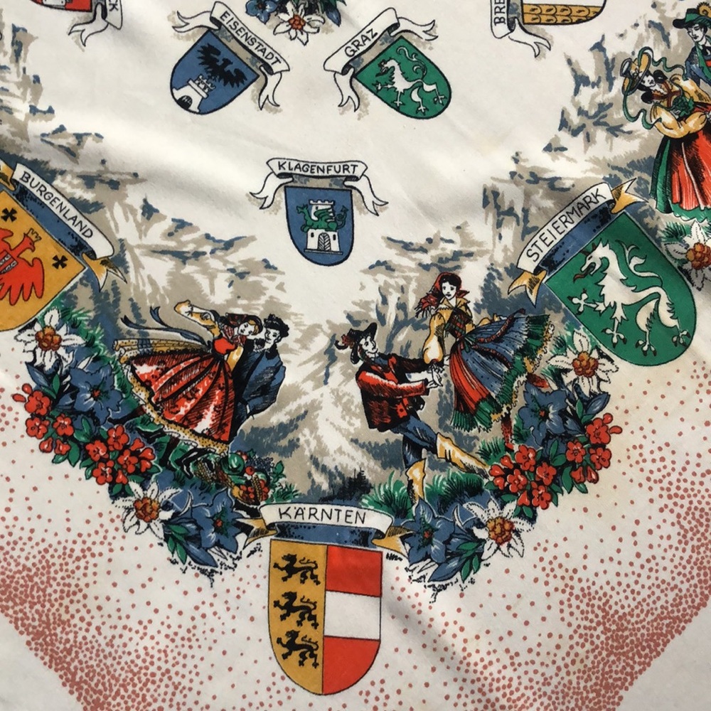 German scarf - Picture 5 of 16